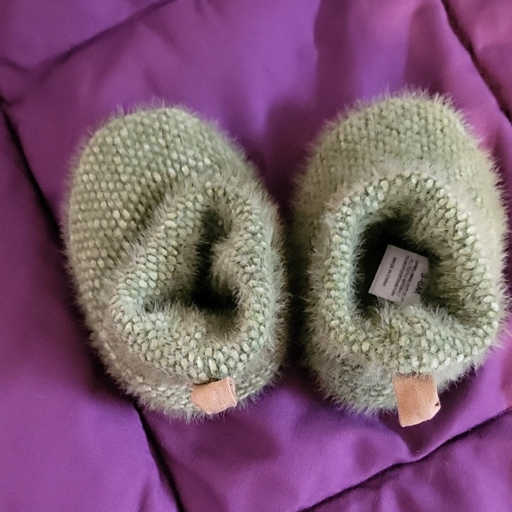 Cozy Green Baby Booties